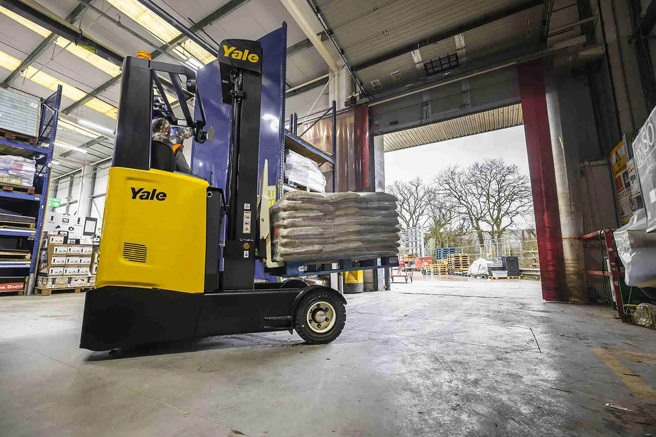 Unicar e i carrelli retrattili Yale: versatilit&agrave; e ampia scelta di modelli